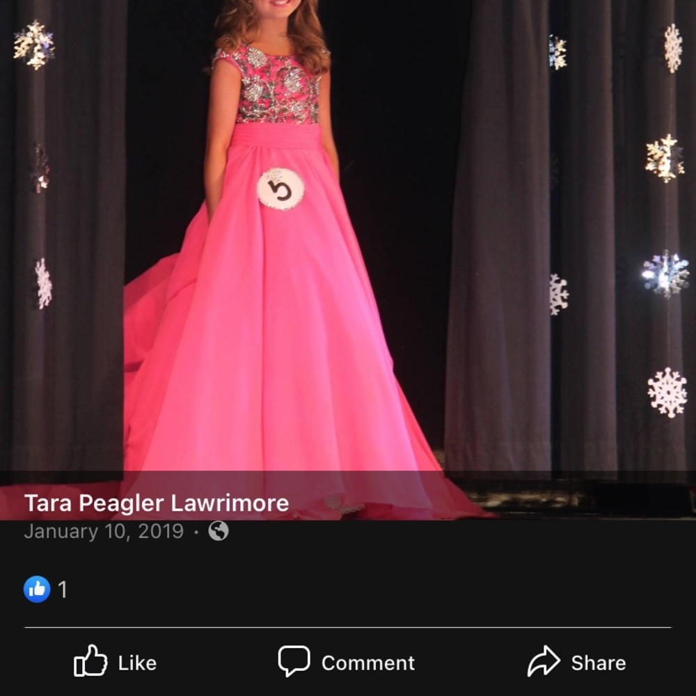 Girls pink pageant dress. Gorgeous. Out grew it!!